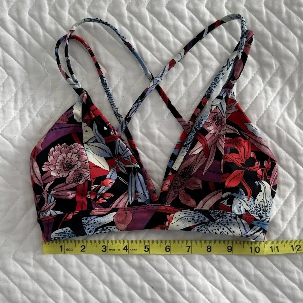Lululemon Pushing Limits Swim Top Lush Lillies Multi